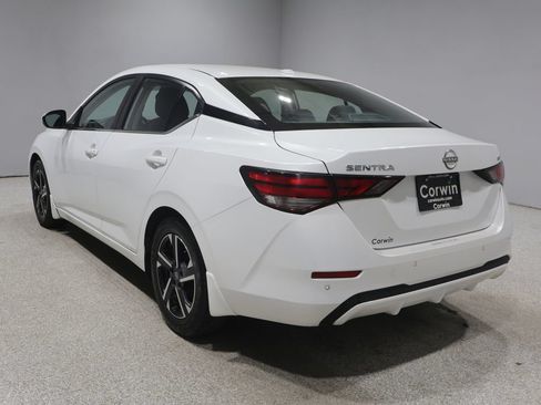 Used 2024 Nissan Sentra SV w/ All-Weather Package FWD image 6