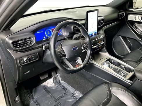 Used 2020 Ford Explorer ST w/ ST Street Pack image 13