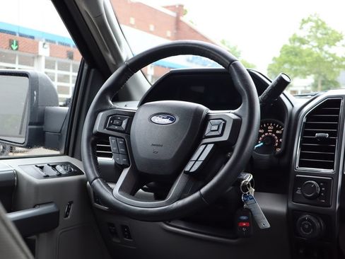 Used 2018 Ford F150 XLT w/ Equipment Group 302A Luxury AWD/4WD image 45