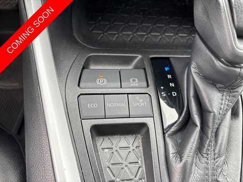 Used 2021 Toyota RAV4 LE FWD image 24