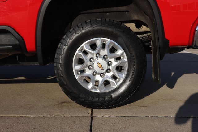 Used 2025 Chevrolet Silverado 2500 LT w/ Leather Package AWD/4WD image 8