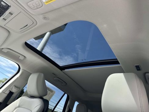 New 2025 Lincoln Aviator AWD w/ Equipment Group 101A image 35