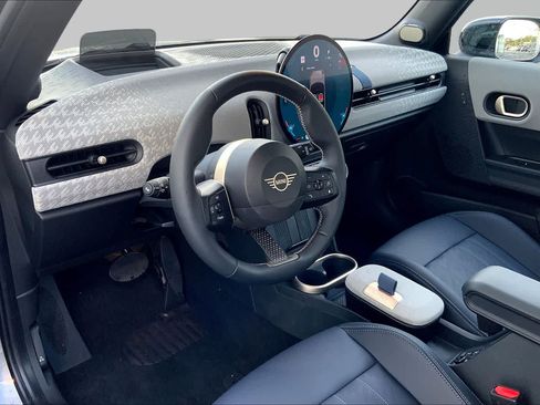 Used 2025 MINI Cooper S FWD image 19