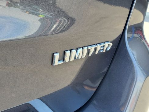Used 2019 Jeep Grand Cherokee Limited w/ Trailer Tow Group IV AWD/4WD image 9