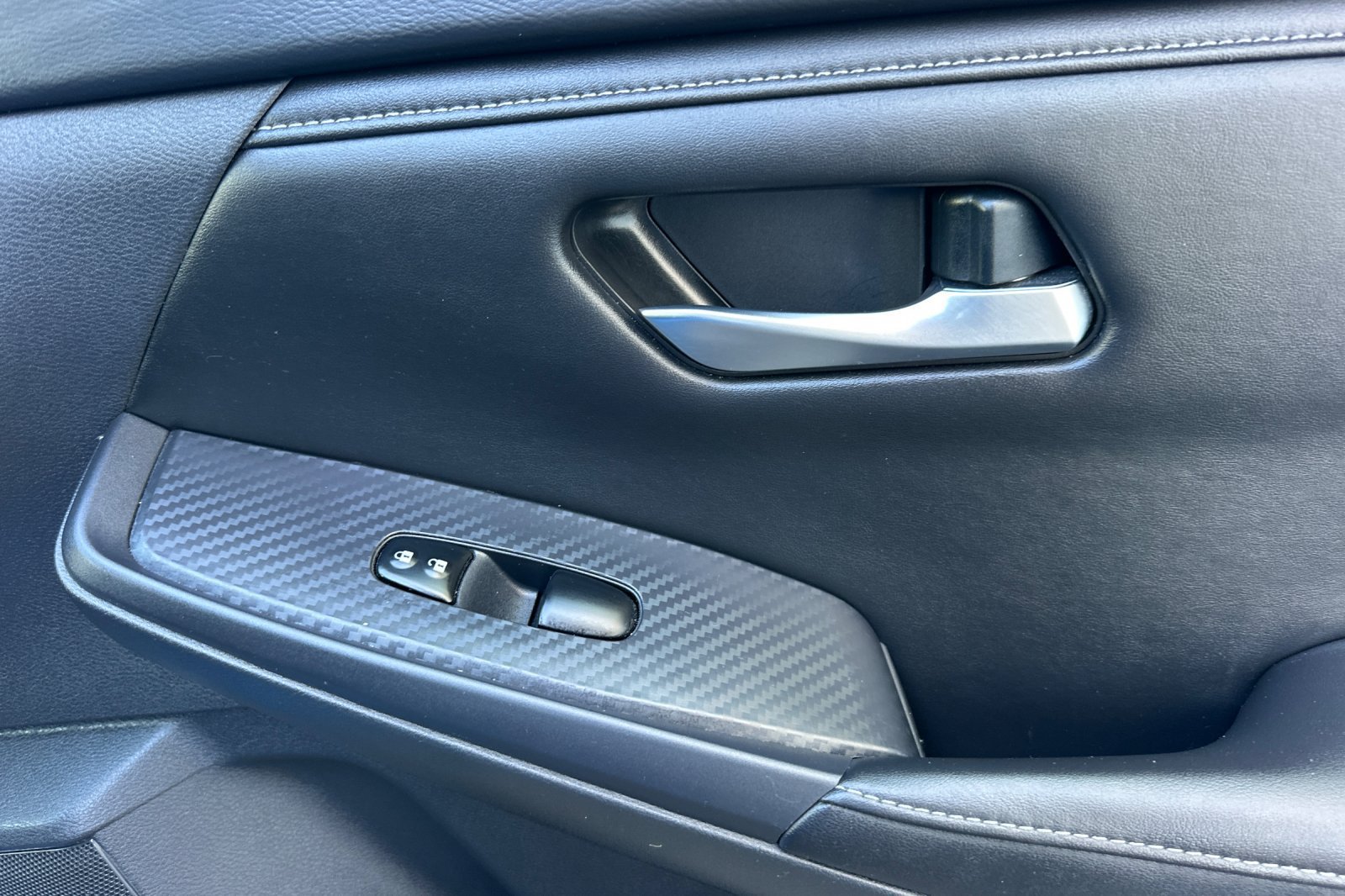 Used 2024 Nissan Sentra SV FWD image 21