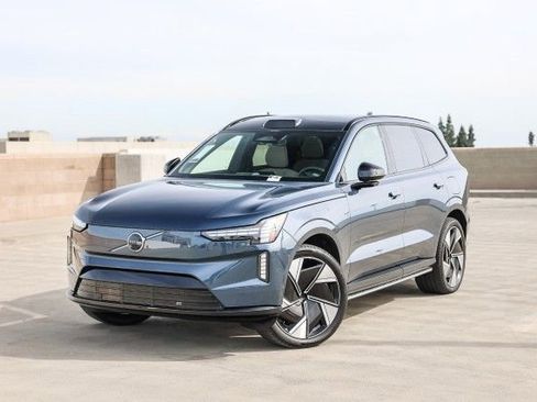 New 2025 Volvo EX90 Plus image 1