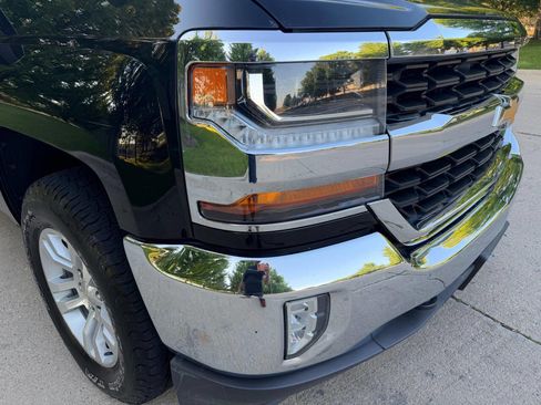 Used 2018 Chevrolet Silverado 1500 LT w/ All Star Edition AWD/4WD image 6