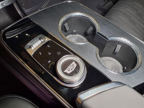 New 2026 Cadillac Lyriq V image 18