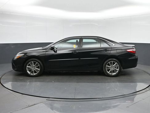 Used 2016 Toyota Camry SE w/ Protection Package (Q2) FWD image 4