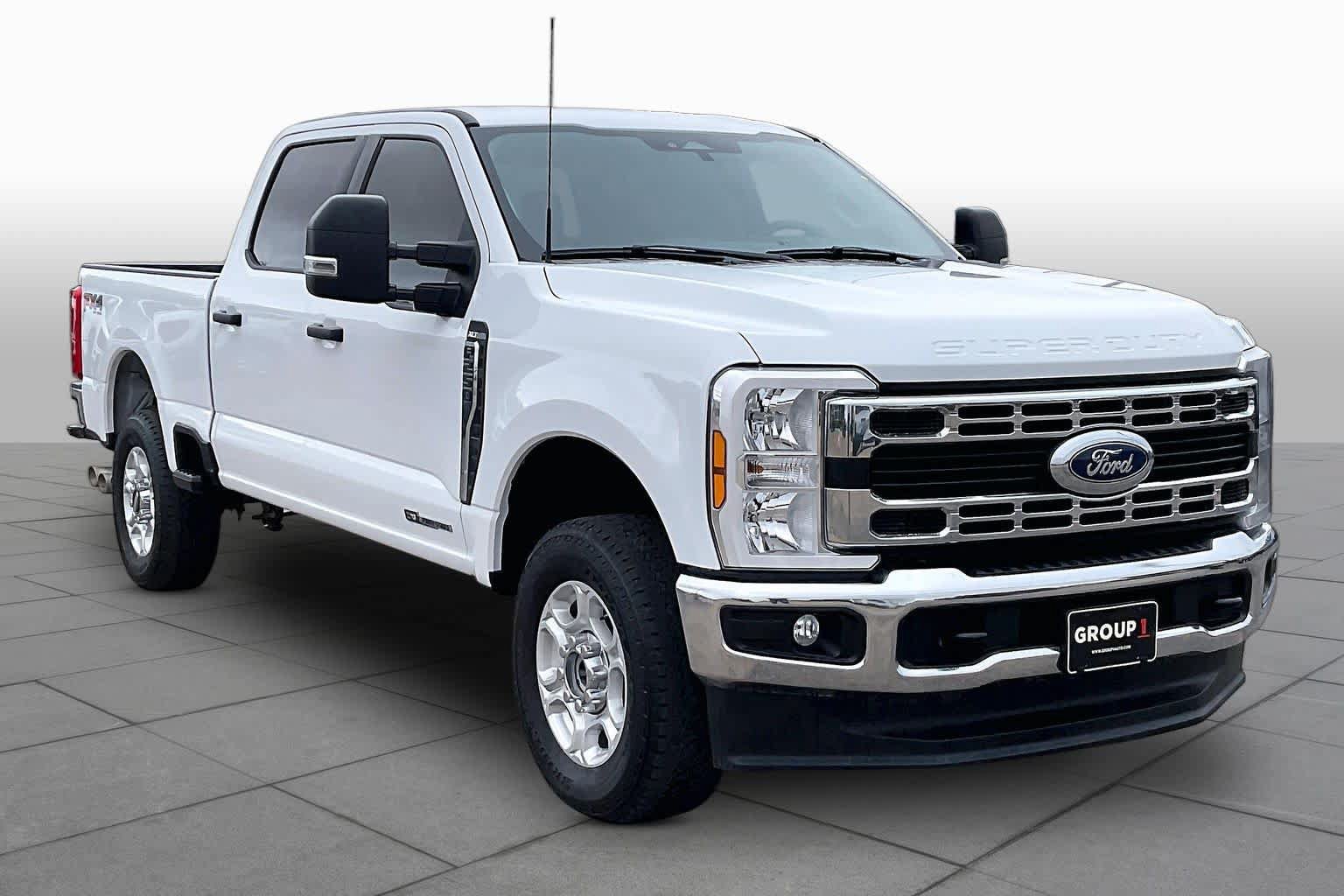 Used 2024 Ford F250 XLT w/ FX4 Off-Road Package AWD/4WD image 2