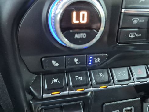 Used 2019 GMC Sierra 1500 AT4 w/ AT4 Premium Package AWD/4WD image 24
