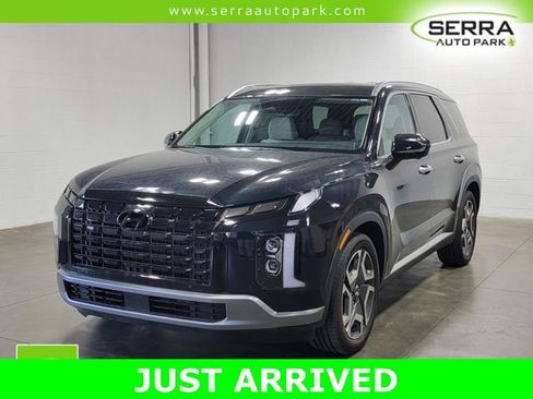 Used 2024 Hyundai Palisade Limited image 1