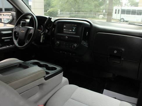 Used 2017 Chevrolet Silverado 1500 W/T AWD/4WD image 23