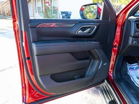 Used 2022 Chevrolet Tahoe RST w/ Luxury Package image 11