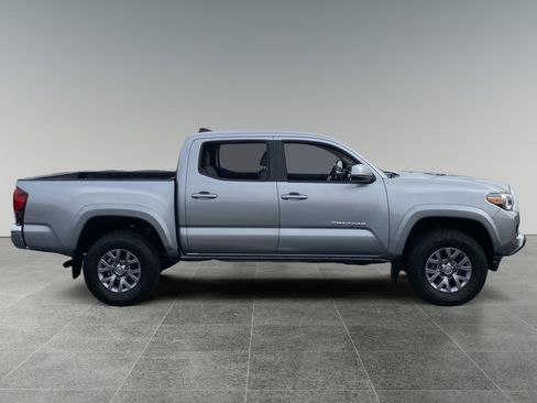 Used 2018 Toyota Tacoma SR5 image 6