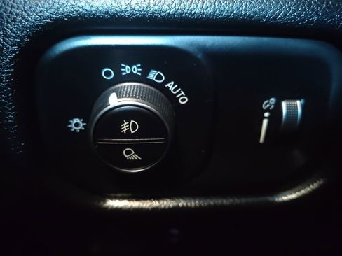 Used 2020 RAM 1500 Lone Star image 11