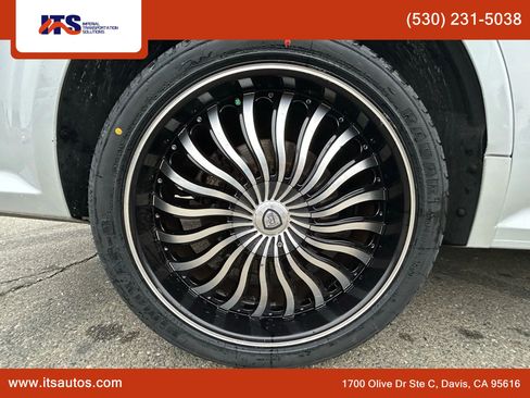 Used 2018 Ford Flex Limited image 31