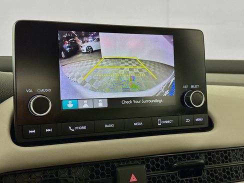 Used 2024 Honda HR-V LX image 13