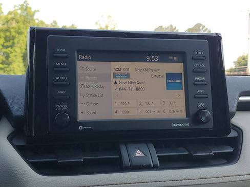 Used 2020 Toyota RAV4 XLE w/ Convenience Package FWD image 24
