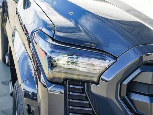 New 2026 Toyota Tacoma SR5 image 9