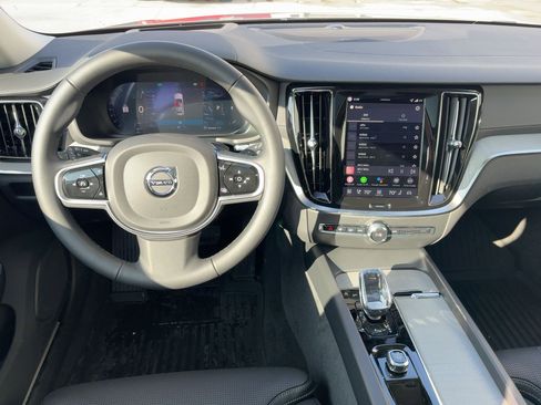 Certified 2026 Volvo V60 B5 Cross Country Ultra image 28