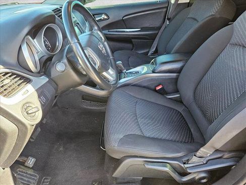 Used 2019 Dodge Journey SE w/ Connectivity Group image 10