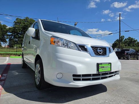 Used 2017 Nissan NV200 SV w/ Technology Package FWD image 4