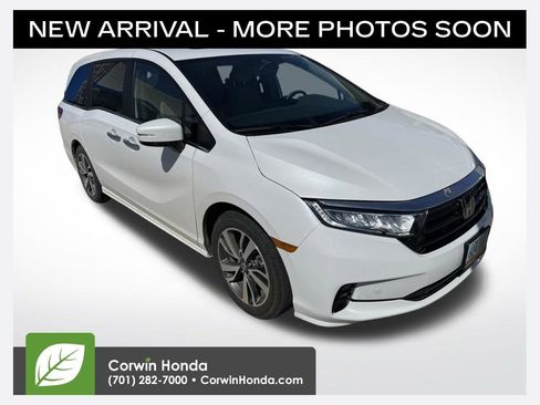 Used 2024 Honda Odyssey Touring image 1