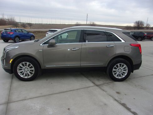 Used 2018 Cadillac XT5 AWD image 7