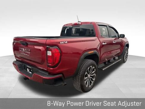 Used 2024 GMC Canyon Denali image 14