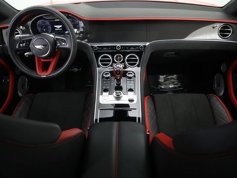 Used 2024 Bentley Continental GT Speed image 13