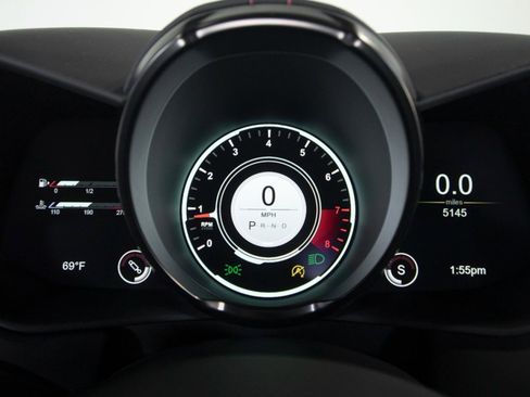 Used 2022 Aston Martin V8 Vantage Coupe image 26