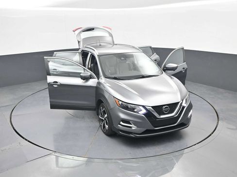 Used 2022 Nissan Rogue Sport SL AWD/4WD image 45