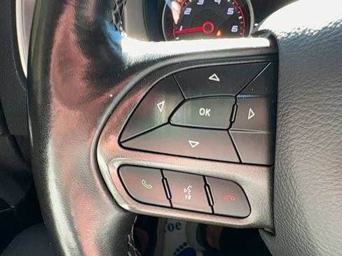 Used 2022 Dodge Charger SXT image 21