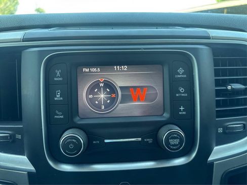Used 2017 RAM 1500 Classic SLT AWD/4WD image 20