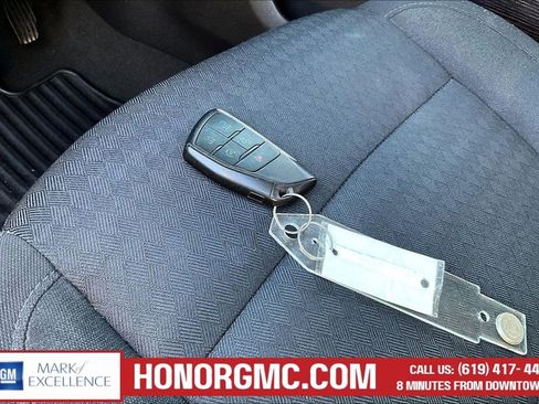 Used 2022 GMC Sierra 1500 Elevation image 35