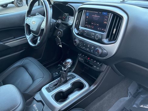 Used 2022 Chevrolet Colorado ZR2 AWD/4WD image 28