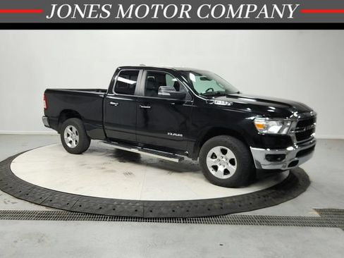 Used 2020 RAM 1500 Big Horn AWD/4WD image 1