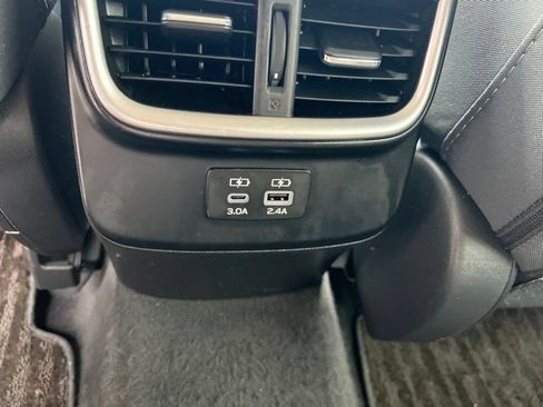 Used 2023 Subaru Outback Premium AWD/4WD image 18