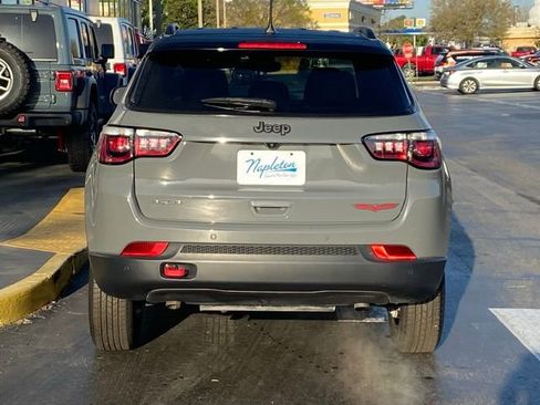 Used 2024 Jeep Compass Trailhawk image 8