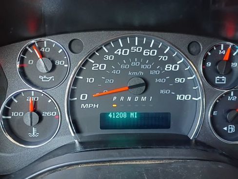 Used 2020 Chevrolet Express 3500 w/ Power Convenience Package RWD image 11