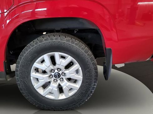 Used 2022 Nissan Frontier SV AWD/4WD image 23