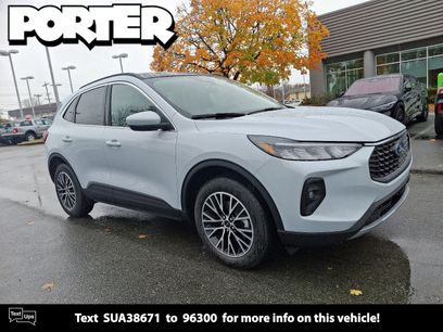 New 2025 Ford Escape SE