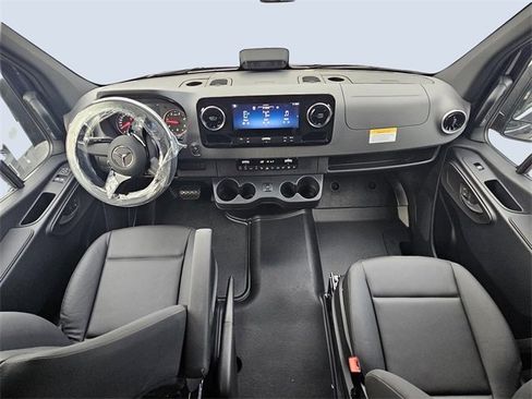 New 2025 Mercedes-Benz Sprinter 2500 image 21