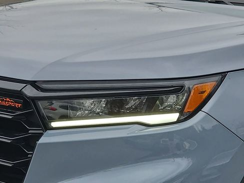 Used 2025 Honda Pilot TrailSport image 27