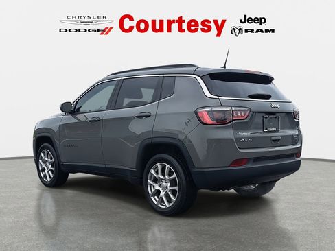 Certified 2023 Jeep Compass Latitude AWD/4WD image 7