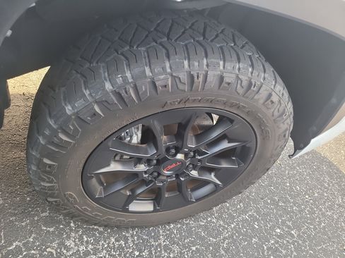 Used 2024 Toyota Tundra SR5 image 9