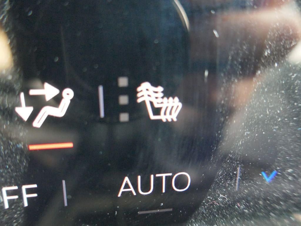 New 2026 GMC Acadia AT4 AWD/4WD image 24