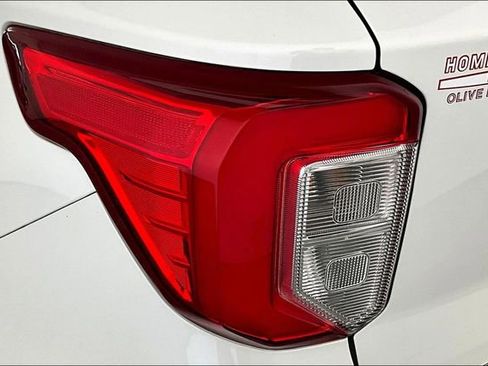 Used 2020 Ford Explorer Limited image 29