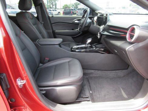 Certified 2024 Chevrolet Trax RS w/ Driver Confidence Package FWD image 10